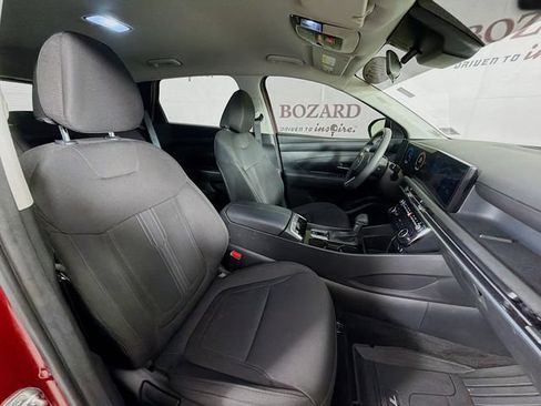 Used 2025 Hyundai Tucson SEL FWD image 32