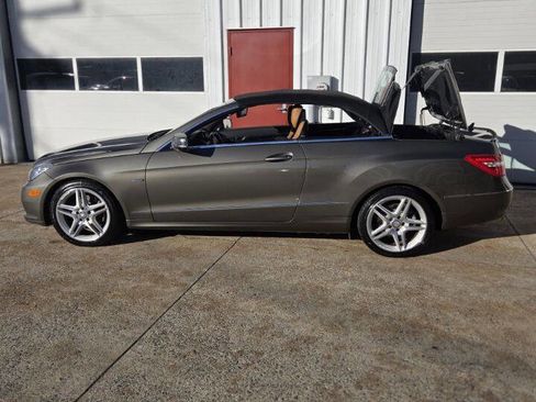 Used 2012 Mercedes-Benz E 350 Cabriolet image 4