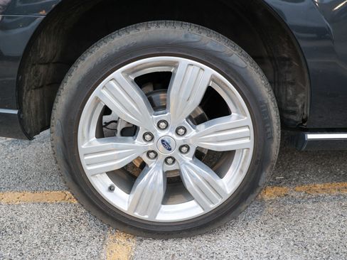 Used 2024 Ford Expedition Platinum AWD/4WD image 13