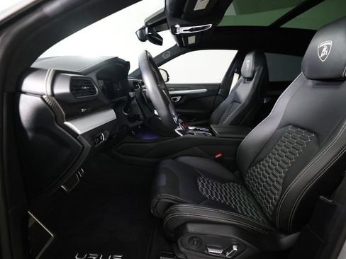 Used 2022 Lamborghini Urus AWD/4WD image 13