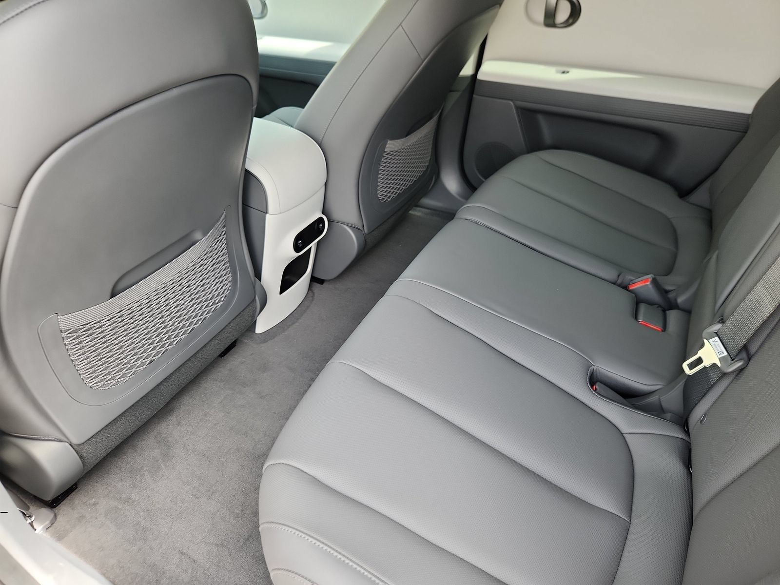New 2027 Hyundai Ioniq 5 SEL AWD/4WD image 11