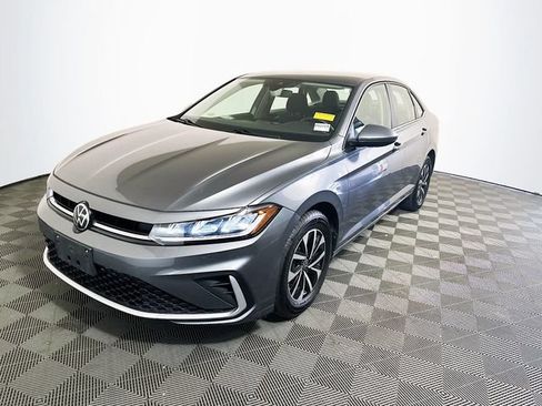 Used 2025 Volkswagen Jetta S FWD image 4
