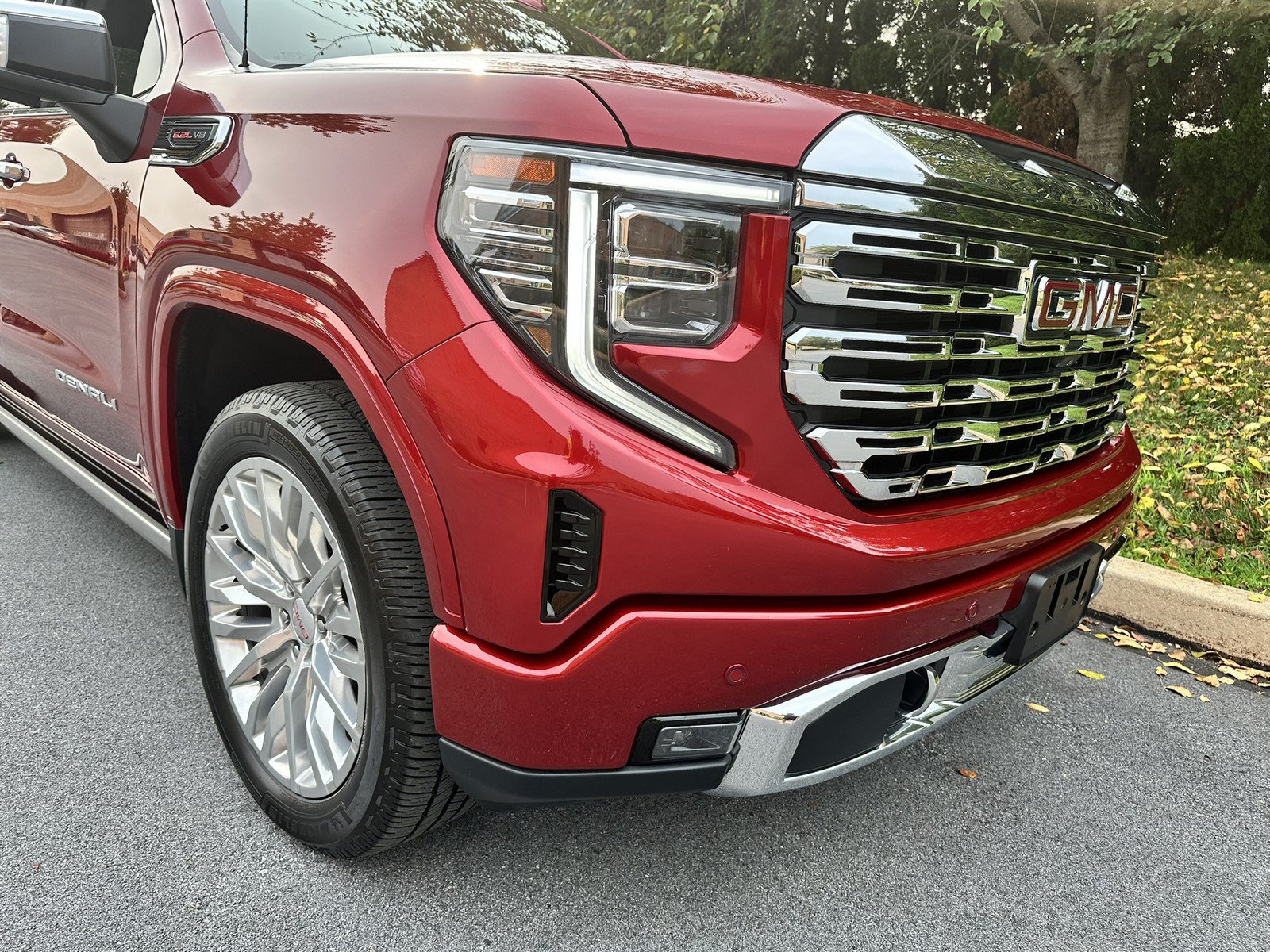 Used 2022 GMC Sierra 1500 Denali w/ Denali Reserve Package AWD/4WD image 75
