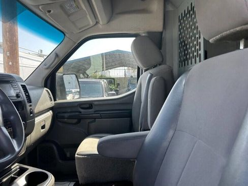 Used 2018 Nissan NV 2500 S image 7