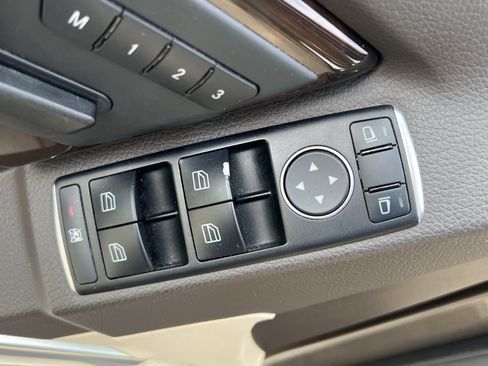 Used 2015 Mercedes-Benz GLK 250 BlueTEC 4MATIC image 15