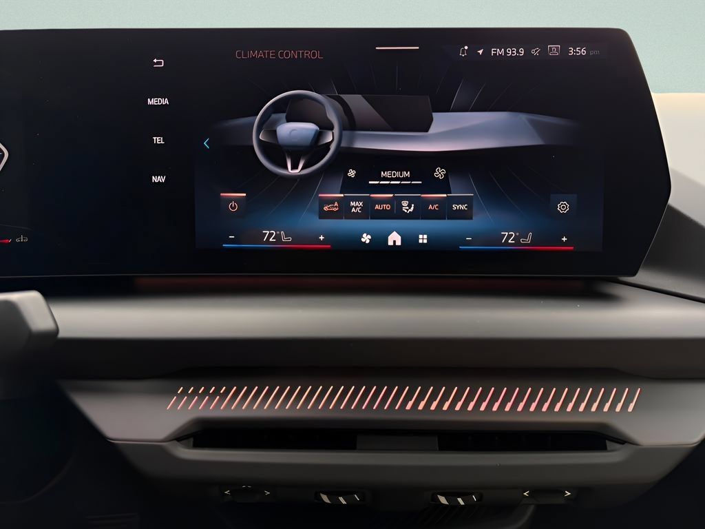 New 2026 BMW 228i w/ Technology Package FWD image 18