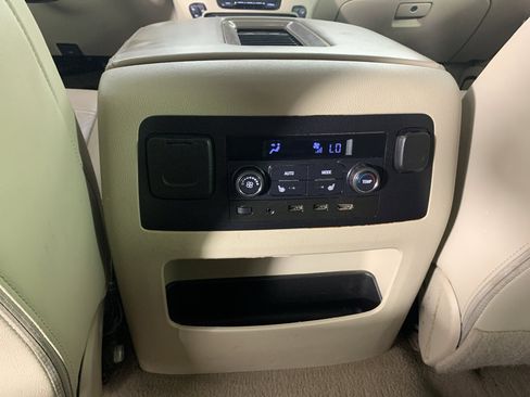 Used 2020 GMC Yukon Denali w/ Denali Ultimate Package RWD image 34