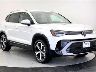Used 2025 Volkswagen Taos SEL video 1