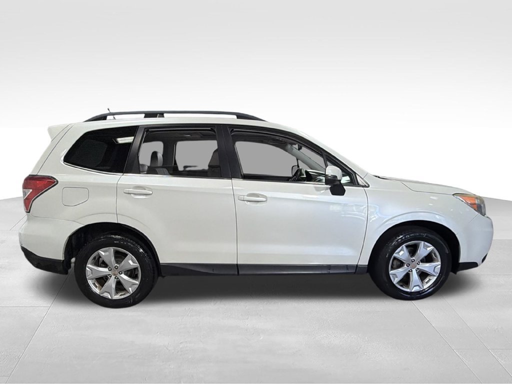 Used 2014 Subaru Forester 2.5i Touring AWD/4WD image 6
