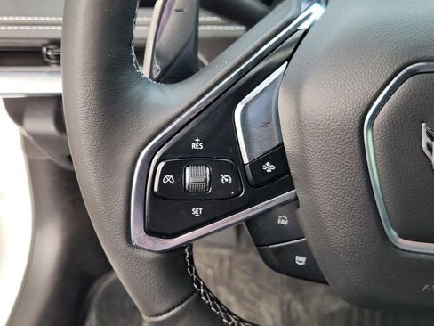 Used 2024 Chevrolet Corvette Stingray Coupe w/ Z51 Performance Package image 21