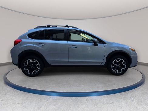 Used 2017 Subaru Crosstrek 2.0i Limited AWD/4WD image 5