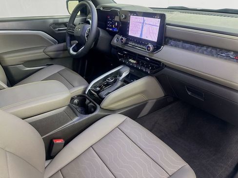 Used 2024 Chevrolet Colorado ZR2 w/ ZR2 Bison Edition image 35