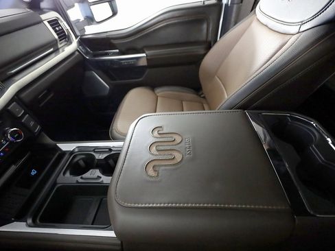 Used 2025 Ford F450 King Ranch w/ FX4 Off-Road Package image 44