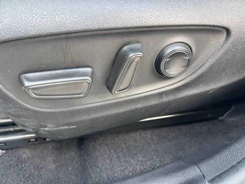 Used 2021 Toyota RAV4 XLE FWD image 26