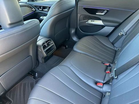 Used 2025 Mercedes-Benz E 350 Sedan image 15