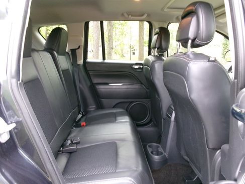 Used 2014 Jeep Compass Latitude w/ Sun/Sound Group image 31