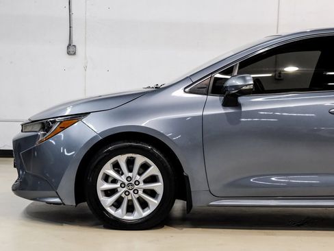 Used 2020 Toyota Corolla XLE image 20