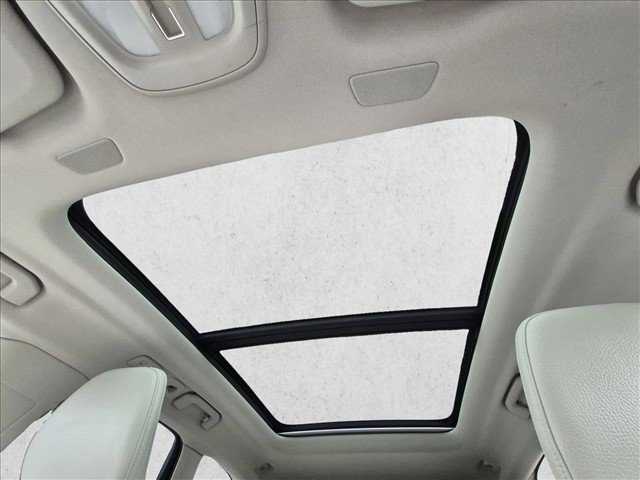 Used 2023 Volvo XC60 B5 Core w/ Climate Package FWD image 18