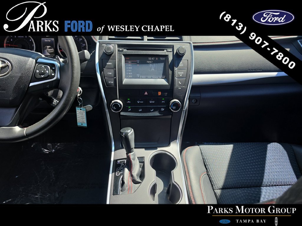 Used 2015 Toyota Camry SE FWD image 13