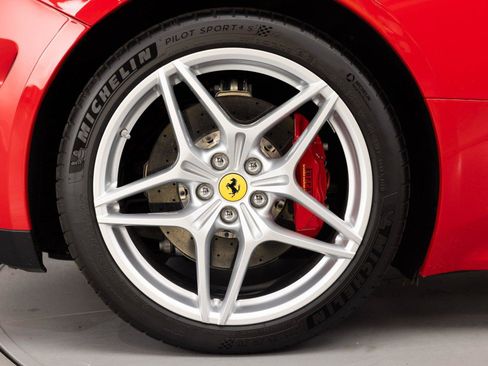Certified 2017 Ferrari California T RWD image 24