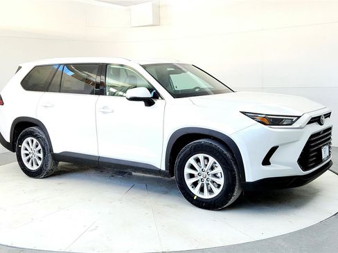 New 2026 Toyota Grand Highlander XLE image 7