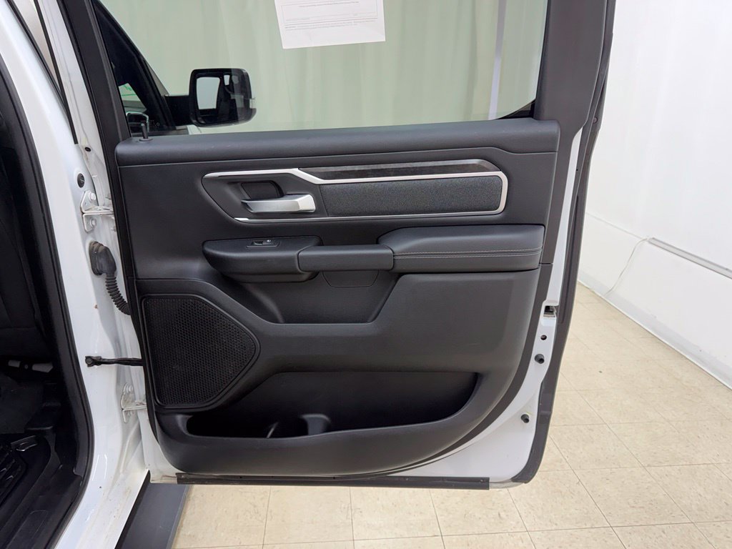 Used 2020 RAM 1500 Big Horn AWD/4WD image 12