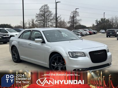 Used 2023 Chrysler 300 S