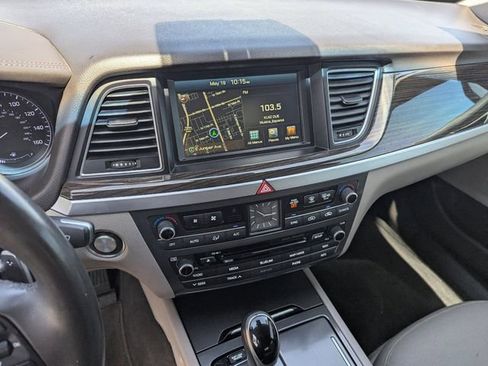 Used 2017 Genesis G80 3.8 RWD image 25