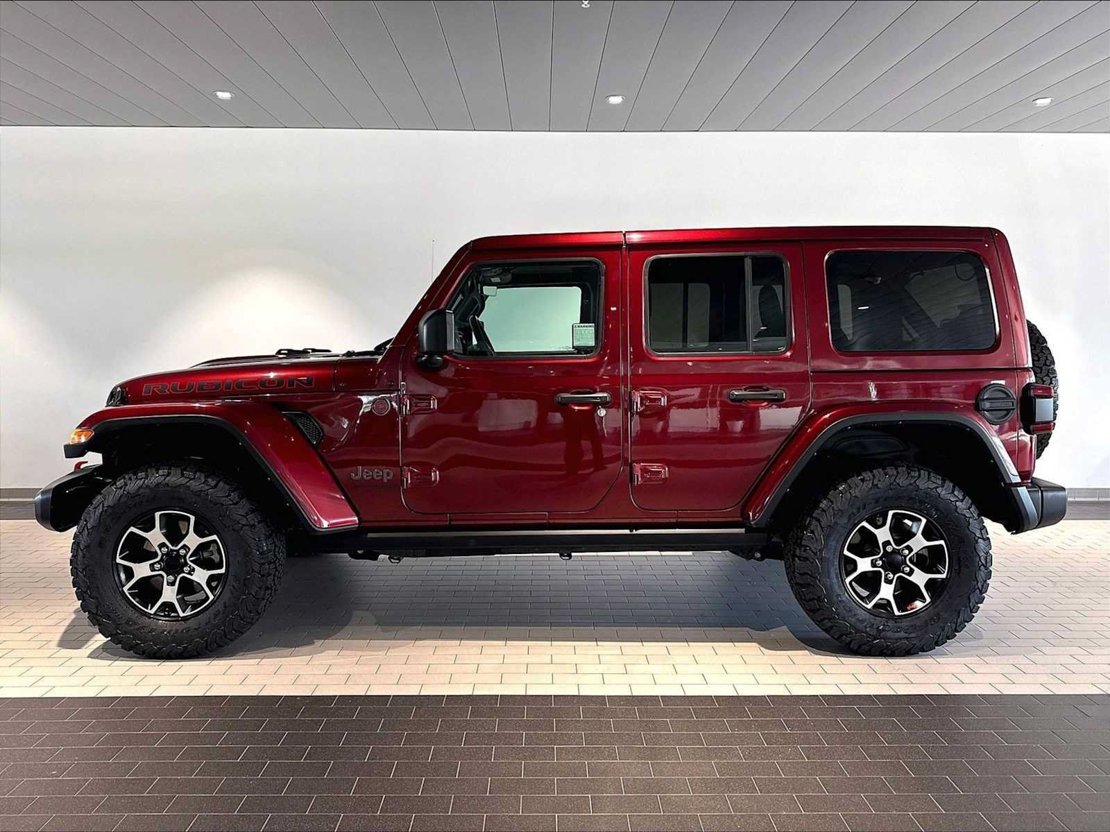 Used 2021 Jeep Wrangler Unlimited Rubicon AWD/4WD image 2