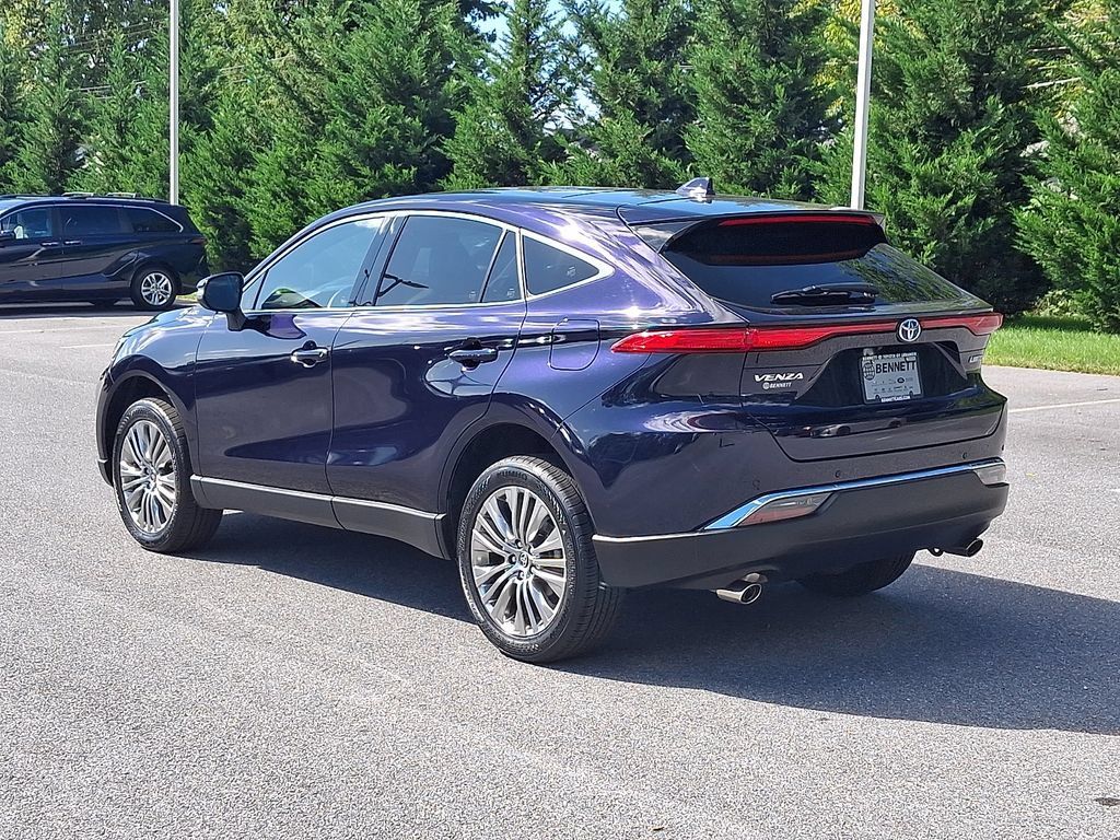 Certified 2023 Toyota Venza Limited AWD/4WD image 6