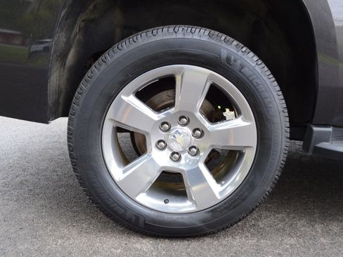 Used 2017 Chevrolet Tahoe LT image 11