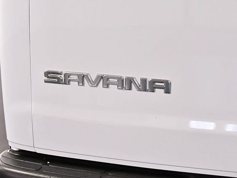 Used 2025 GMC Savana 2500 w/ Driver Convenience Package RWD image 10