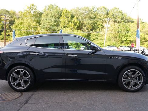 Used 2023 Maserati Levante Modena image 12
