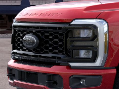 New 2026 Ford F250 Lariat w/ Black Appearance Package AWD/4WD image 17