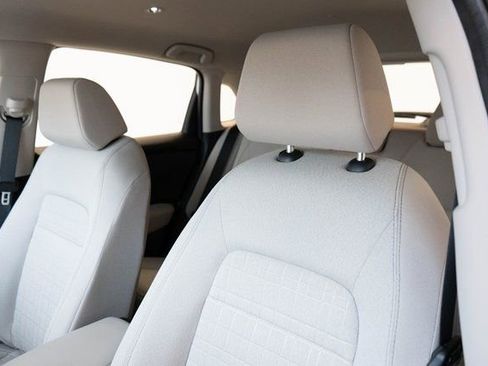 Certified 2025 Honda HR-V LX image 16