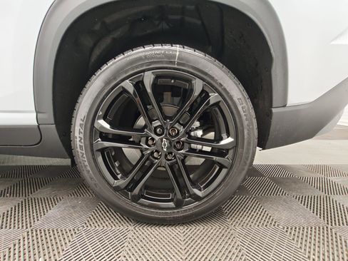 New 2026 Chevrolet Traverse LT w/ Driver Confidence Package image 11