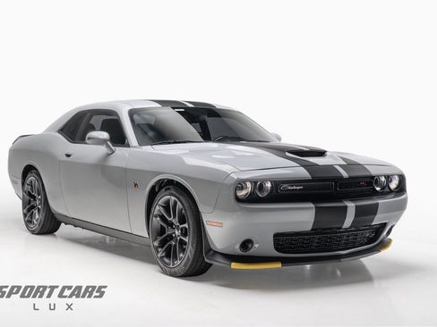 Used 2021 Dodge Challenger R/T Scat Pack w/ Plus Package image 1