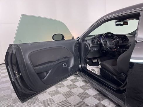 Used 2021 Dodge Challenger R/T w/ Blacktop Package image 16