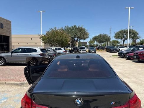 Used 2017 BMW M4 Coupe w/ Competition Package RWD image 3