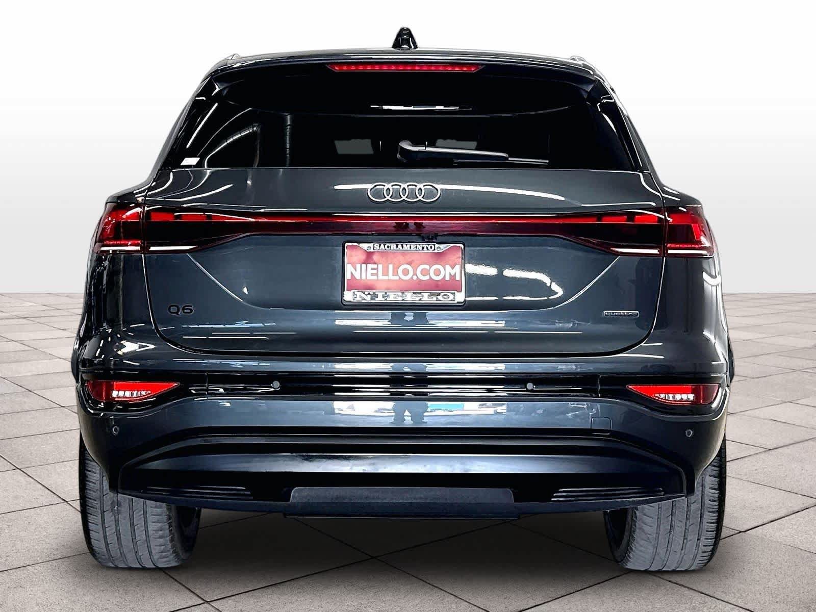 Used 2025 Audi Q6 e-tron Premium Plus w/ Premium Plus AWD/4WD image 7