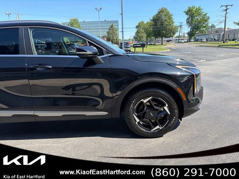 Certified 2026 Kia Sportage EX AWD/4WD image 6