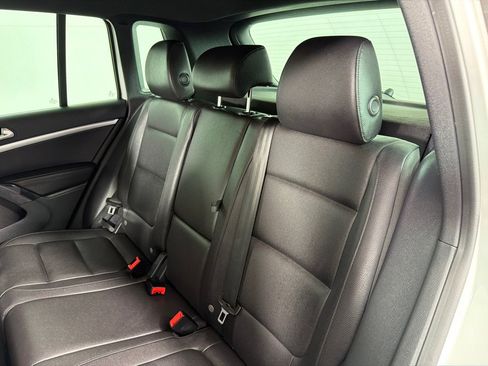 Used 2016 Volkswagen Tiguan R-Line AWD/4WD image 20