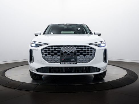 Certified 2025 Audi Q5 Premium w/ Convenience Package image 23