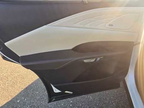 New 2026 Lexus RX 450h Luxury image 19