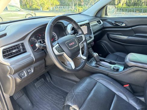 Used 2018 GMC Acadia SLT w/ LPO, Black Accent Package image 21