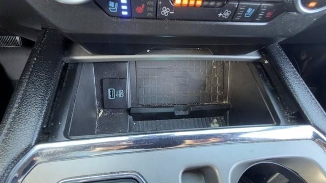 Used 2020 Ford Expedition XLT w/ Equipment Group 202A AWD/4WD image 14