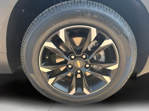 Used 2023 Chevrolet TrailBlazer LT FWD image 11