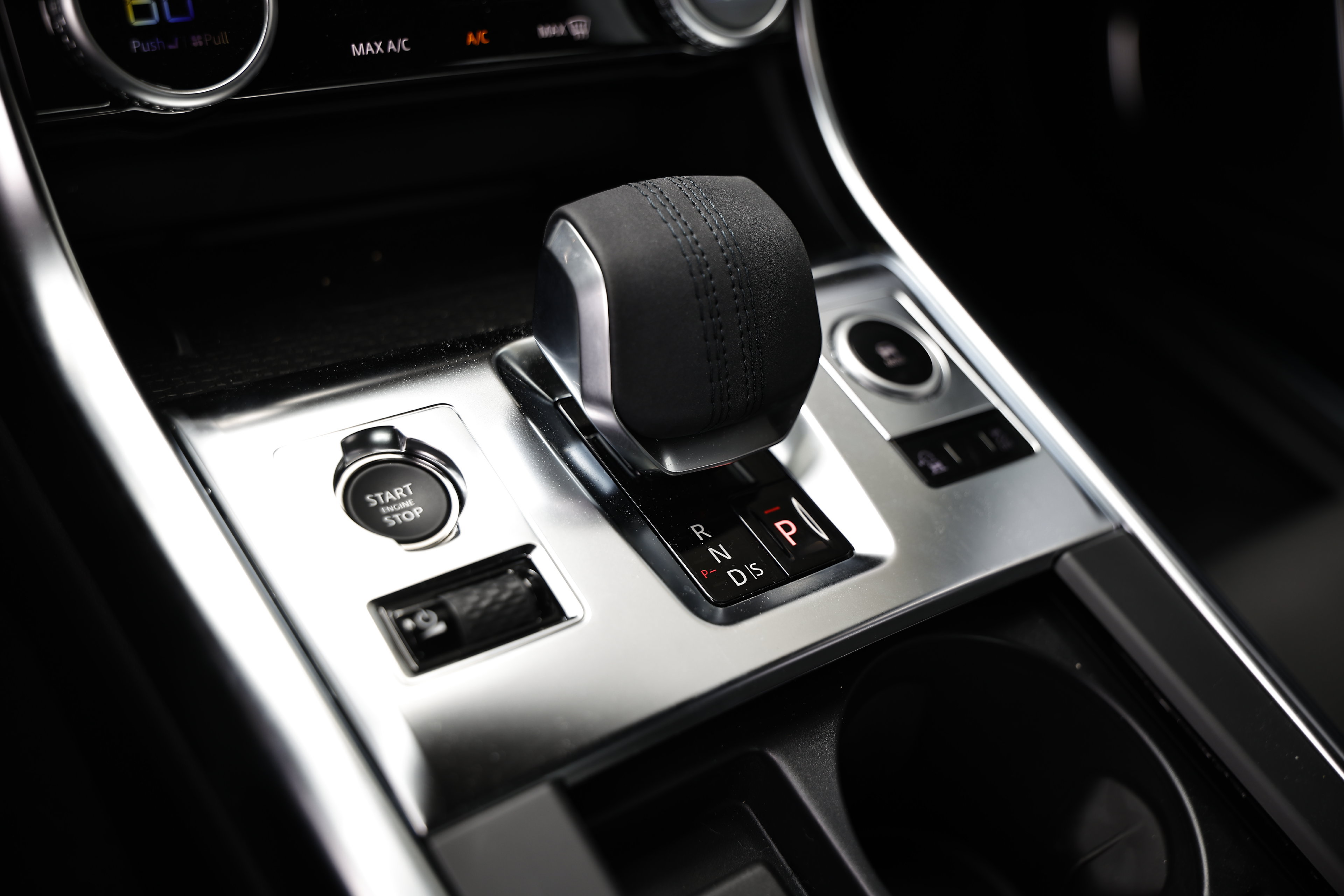 New 2024 Jaguar XF R-Dynamic SE AWD/4WD image 48
