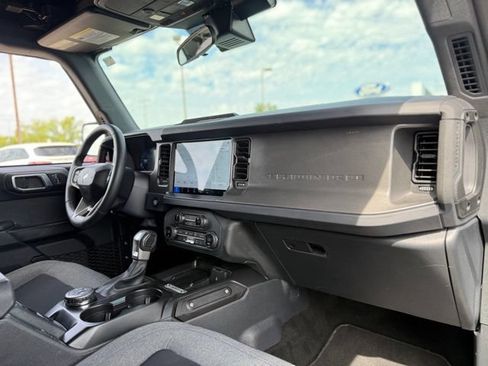 Used 2025 Ford Bronco Big Bend AWD/4WD image 17