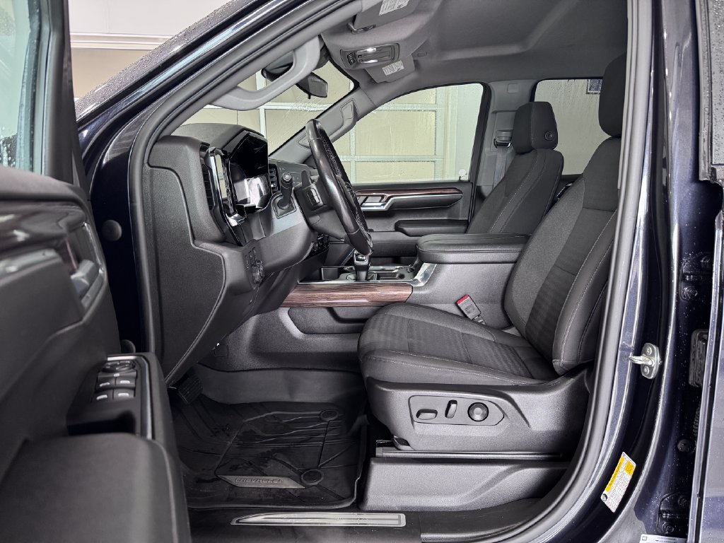 Certified 2023 Chevrolet Silverado 1500 RST w/ Protection Package AWD/4WD image 10